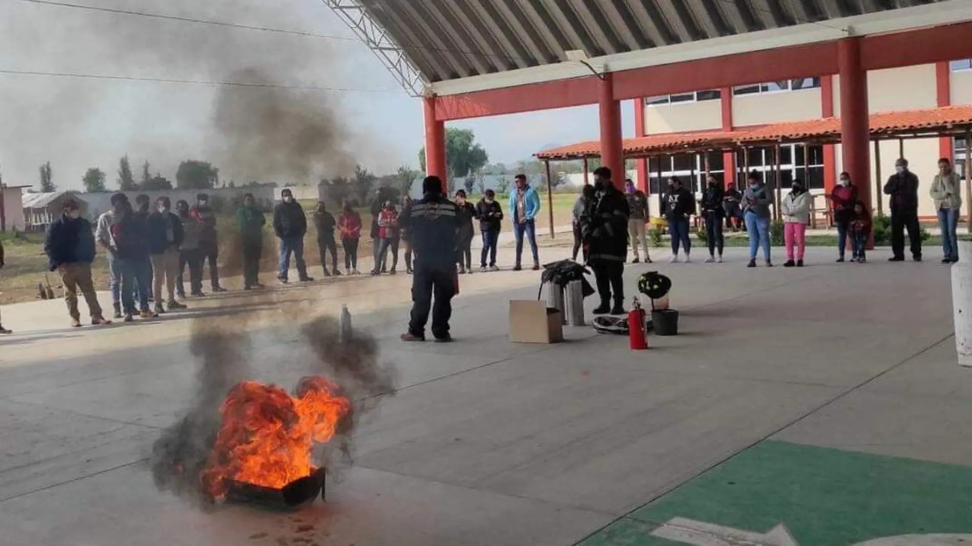 CAPACITAN ESCUELAS